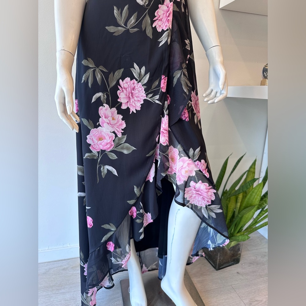Streetwear Society Black and Pink Spaghetti Strap Maxi Dress - Picture 4 of 4